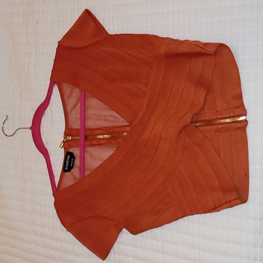 Drark orange crop top